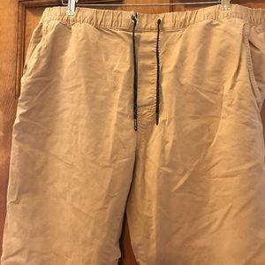 American Eagle Men’s Khaki Joggers